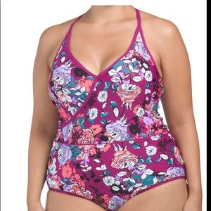 Plus Size Floral One-piece Swimsuit